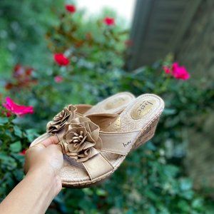 Women Bronze Wedge Sandals